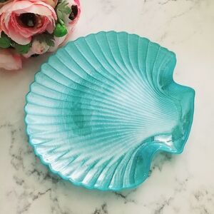 PRINCESS HOUSE BLUE ART GLASS PEARLESCENT SEASHELL PLATTER